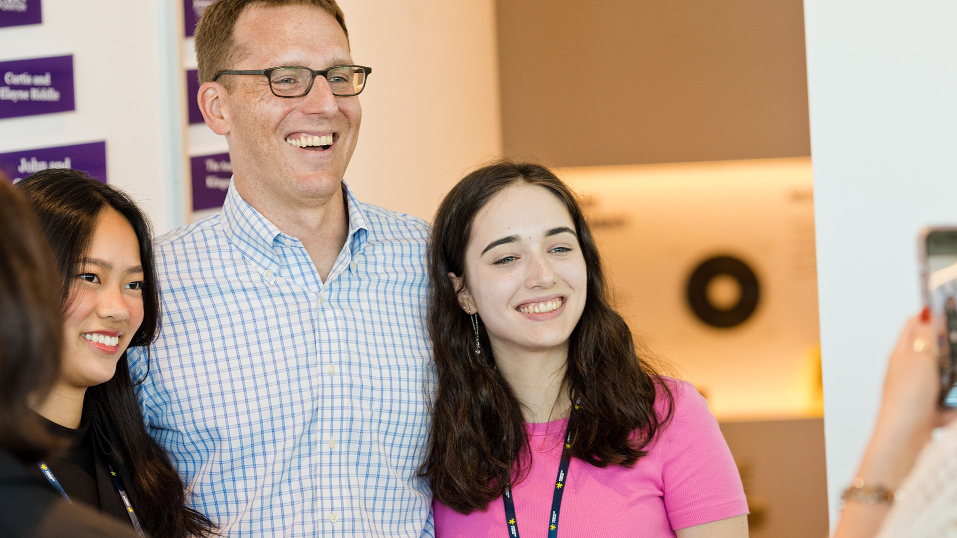 2024 Free Spirit scholars with guest speaker New York Times investigative reporter David Fahrenthold